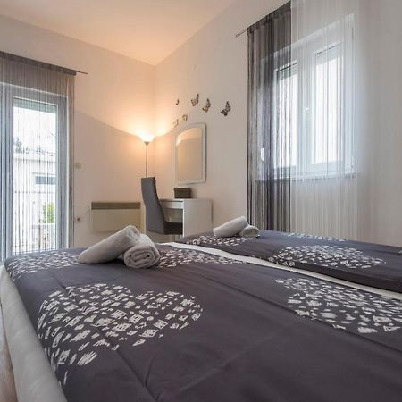 Apartman Miki Borik Задар Екстериор снимка
